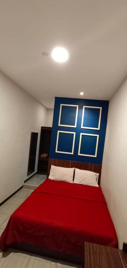 Bromo Family Guest House Kepanjen Bagian luar foto